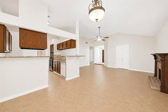 Building Photo - 7518 Alcomita Dr
