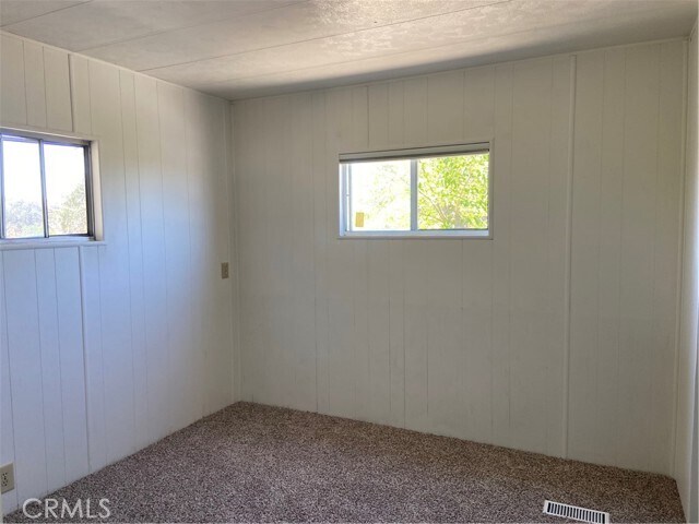 Building Photo - 5450 Almond Dr
