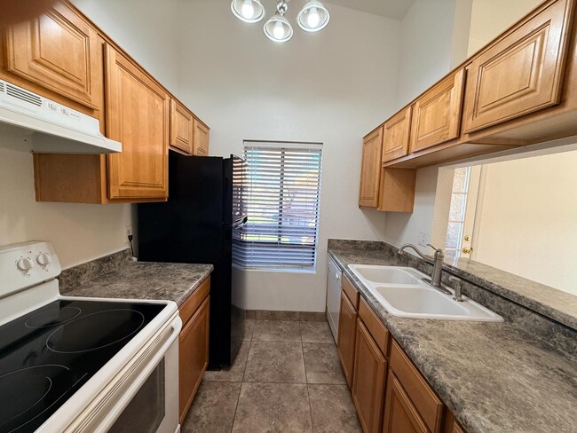 Building Photo - 14203 N 19th Ave