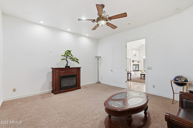 Building Photo - 18131 W Palo Verde Ct