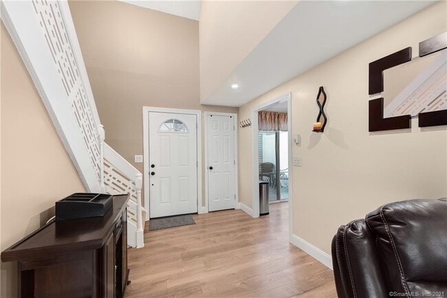 Building Photo - 34 Cinnamon Spring