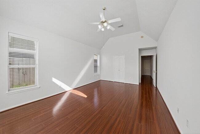 Building Photo - 7907 Swan Hollow Ct