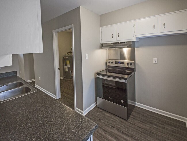 Building Photo - UPDATED 3 bed, 2 bath in Millington.