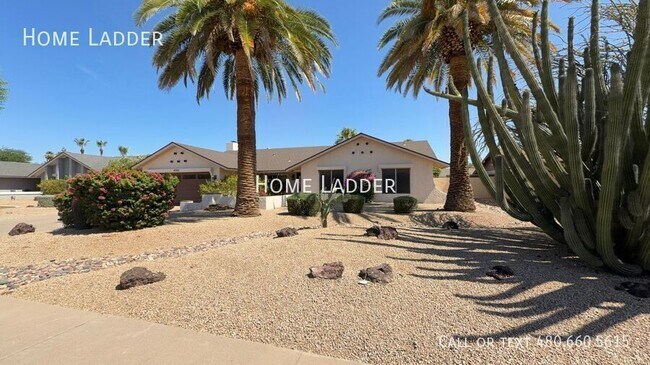 Building Photo - 4362 E Ludlow Dr
