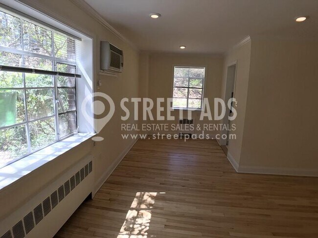 Building Photo - 1 bedroom in Brookline MA 02446
