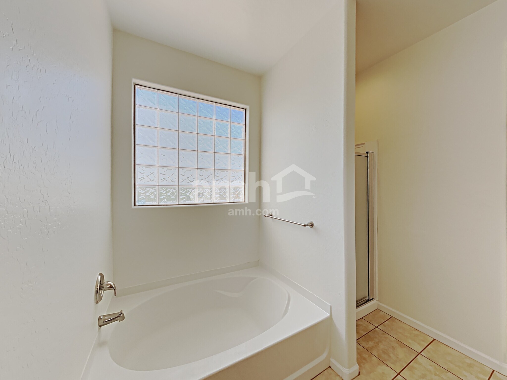 Building Photo - 7250 W Alta Vista Rd