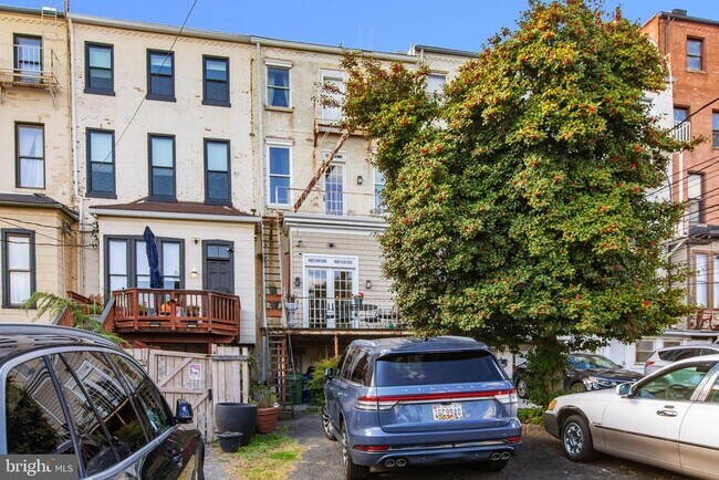 Building Photo - 1007 N Calvert St