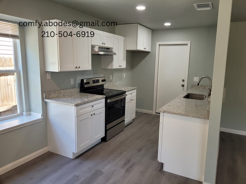 Building Photo - 5414 Green Grove St