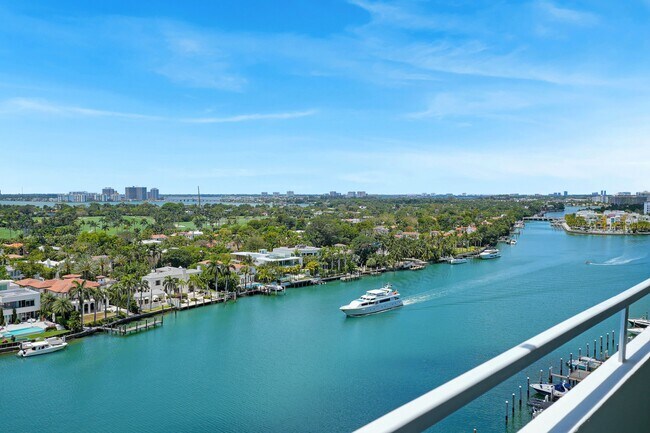 Building Photo - 5600 Collins Ave