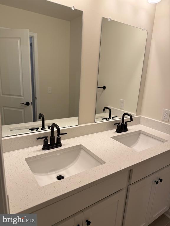 Building Photo - 344 Milton Stamp Dr