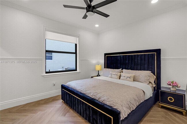 Building Photo - 5478 SW 189th Ave