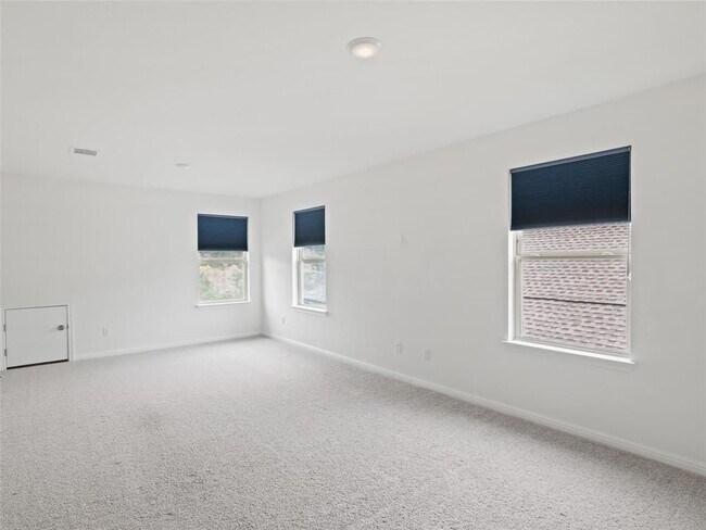 Building Photo - 1328 Brescia Walk