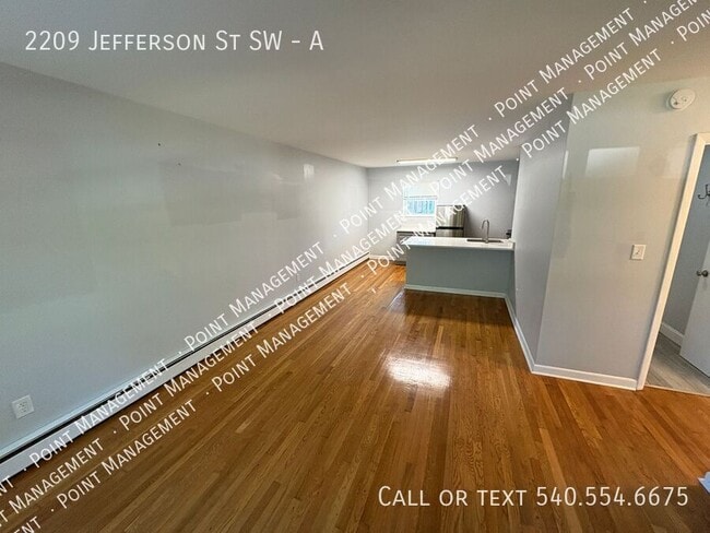 Building Photo - 2209 Jefferson St SW
