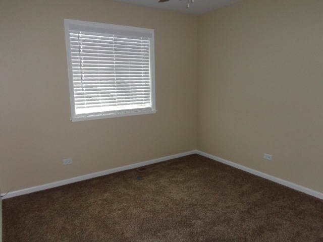 Building Photo - 2201 Oak Leaf Ln
