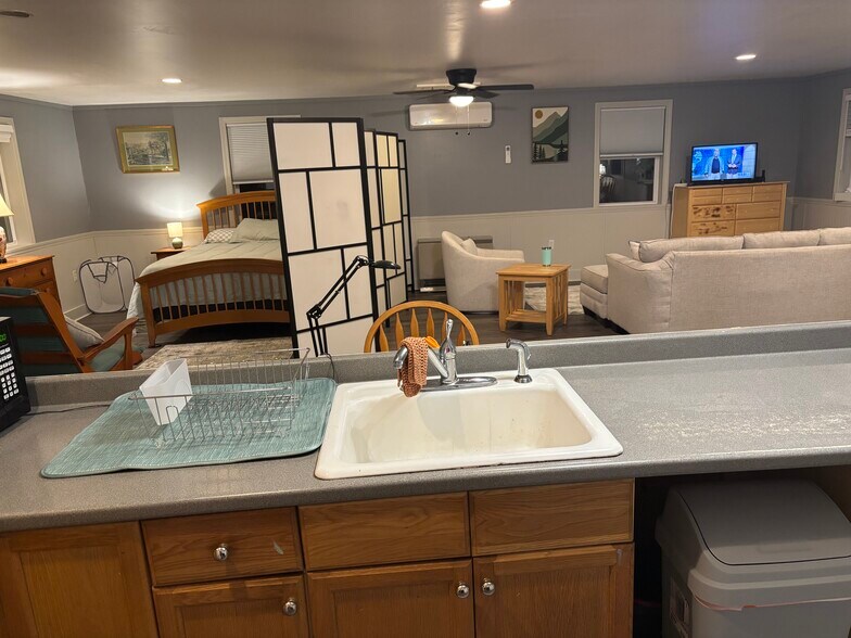 Building Photo - 2776 US-2