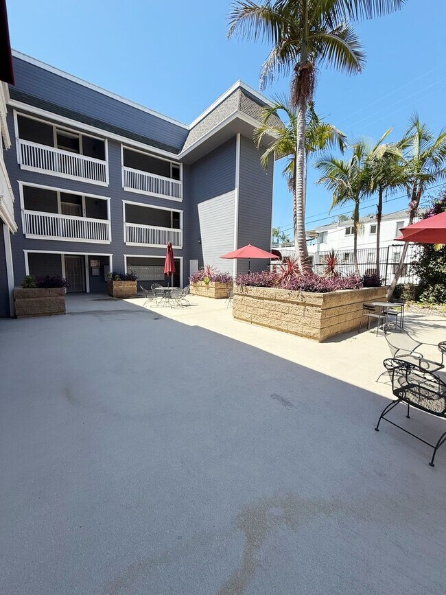 Building Photo - Charming Studio in Prime North Park Locati...