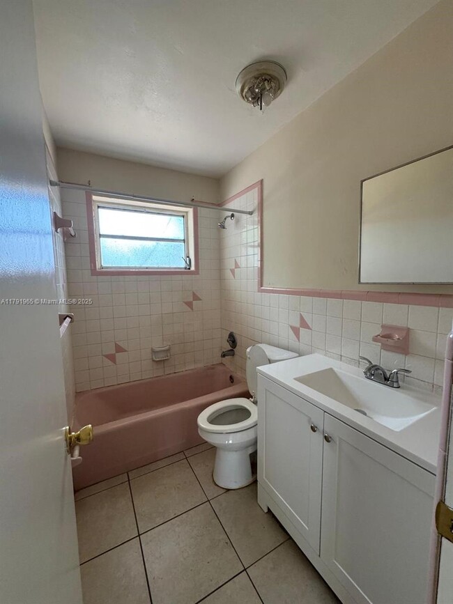 Building Photo - 151 NW 164th St