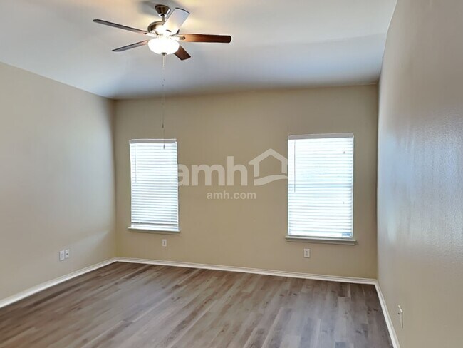 Building Photo - 9842 Charline Ln