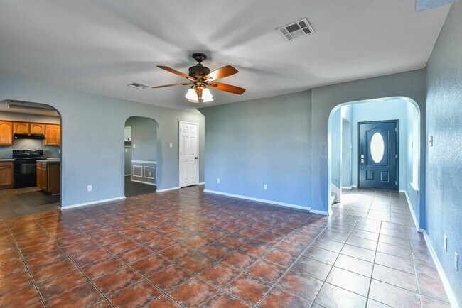 Building Photo - 5303 Western Swing Ct