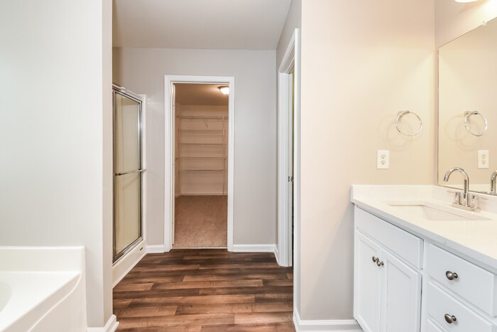 Building Photo - 39 Lenore Ct