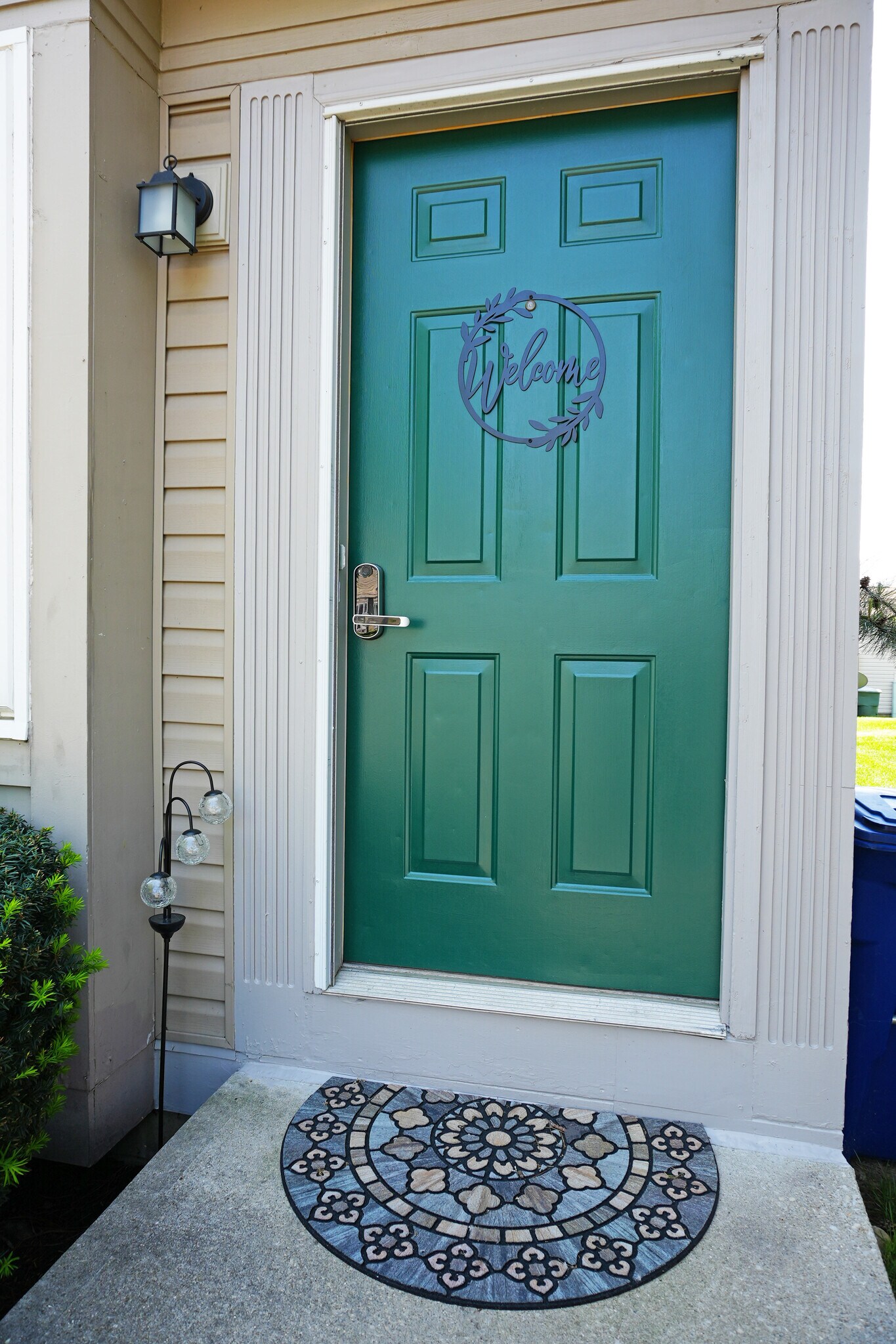 Building Photo - 7690 Barkwood Dr