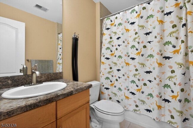 Building Photo - 70 Winged Foot Dr
