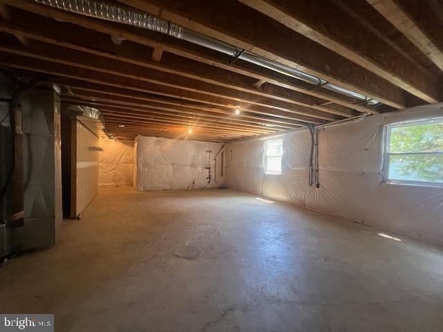 Building Photo - 8810 Erie Ave