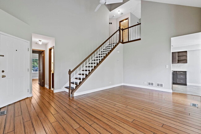 Building Photo - 728 Brandon Pl