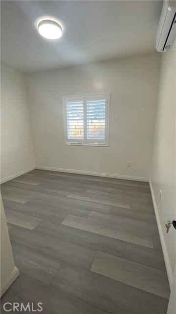 Building Photo - 3662 Vineland Ave