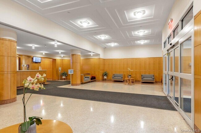 Building Photo - 4-74 48th Avenue Unit 25M