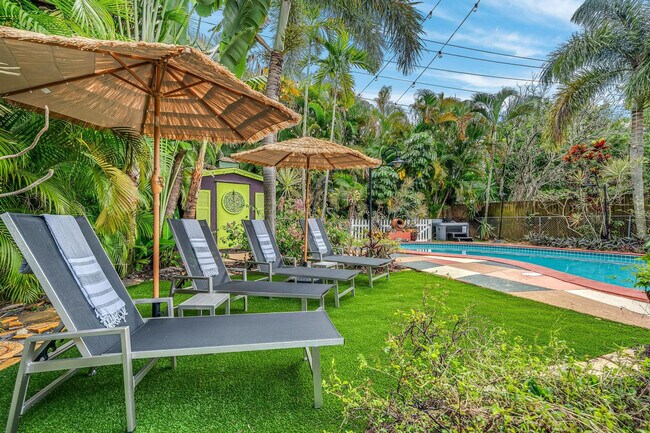 Building Photo - 1336 NE 14th Ave