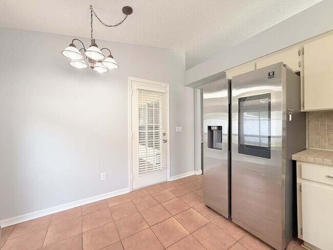 Building Photo - 1118 Hardwood Dr