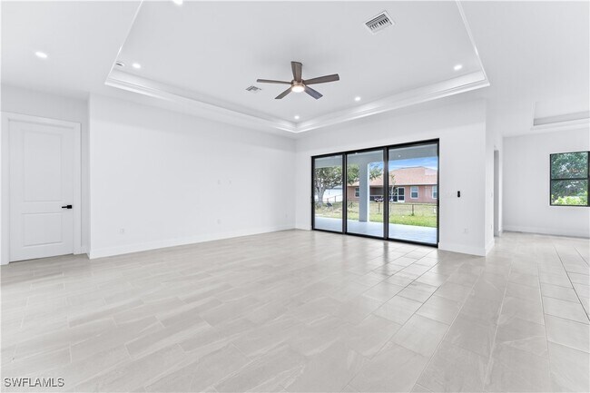 Building Photo - 129 NW 27th Pl
