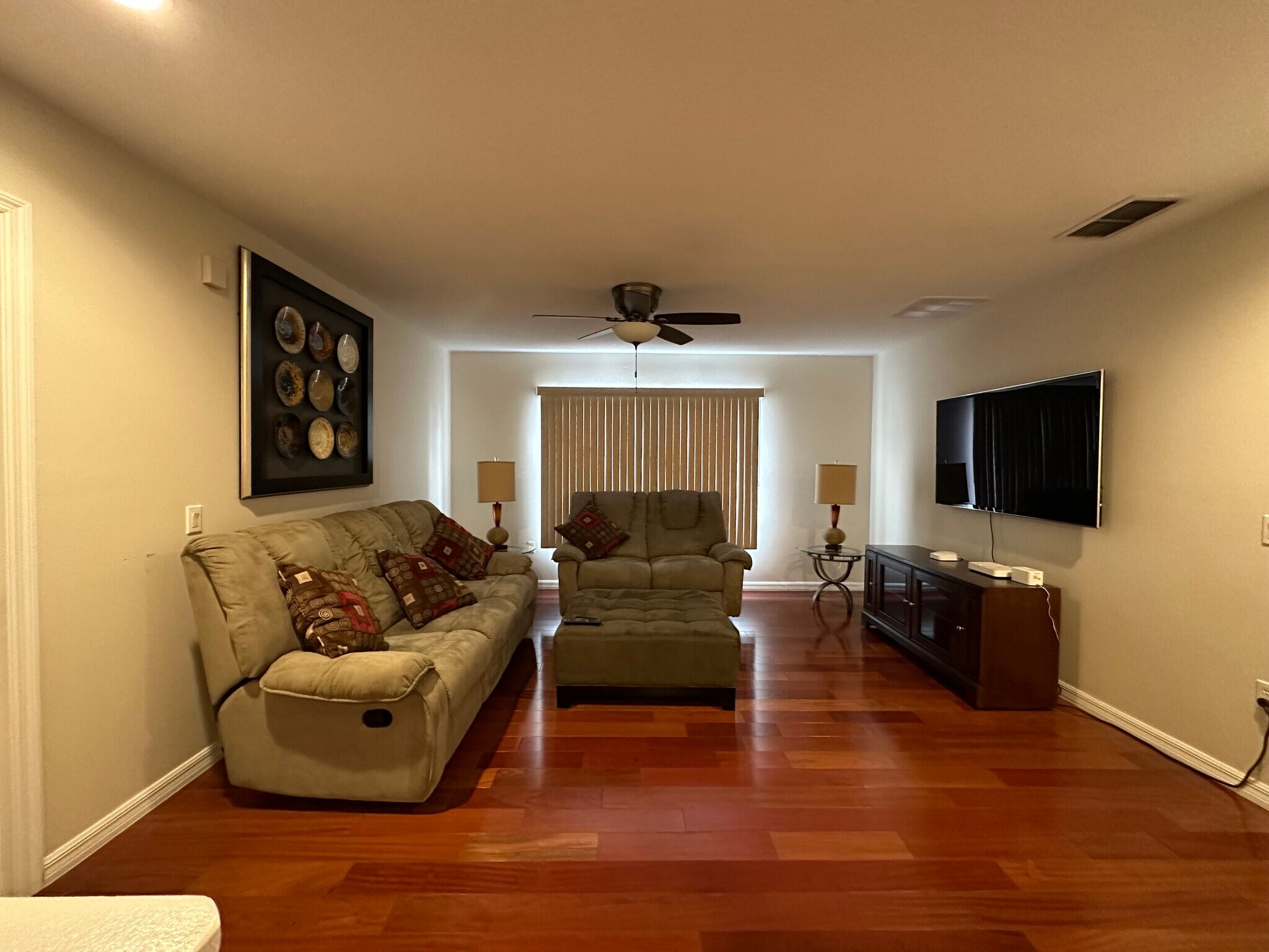 Building Photo - 246 Verdi St