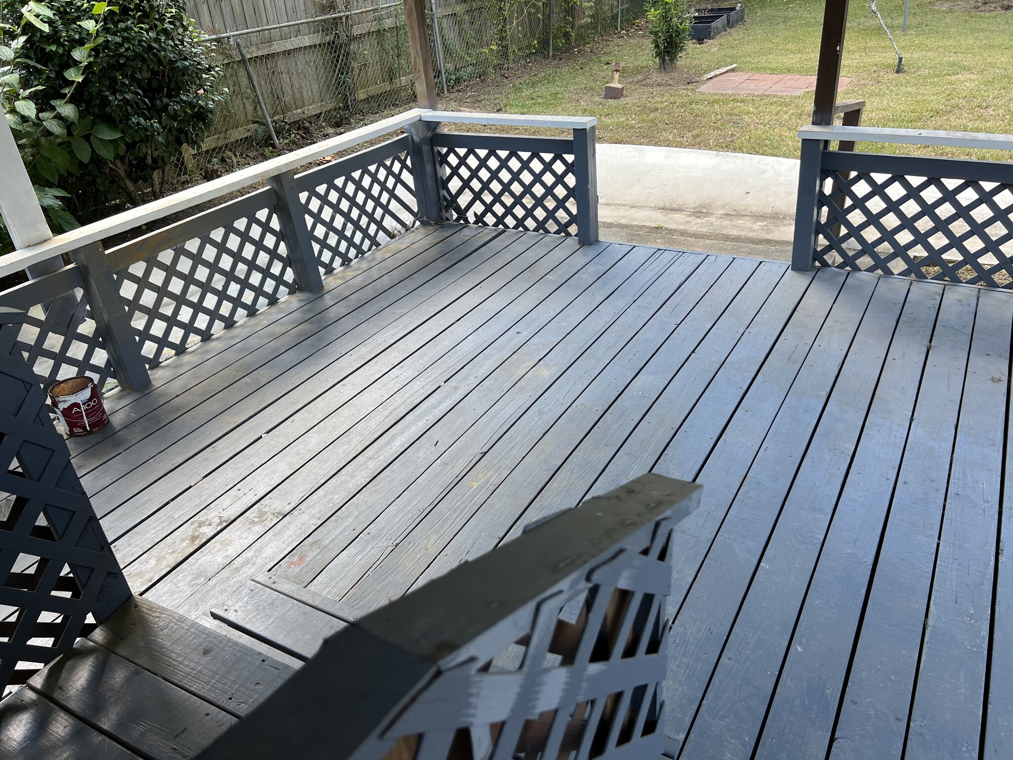 Back Patio (Covered) - 519 Lakeview Ave