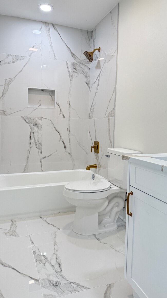 Building Photo - 231 Adonis Way