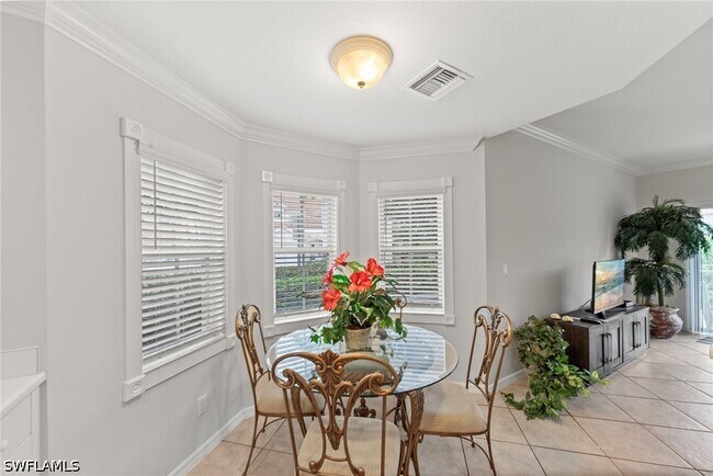 Building Photo - 28611 Carriage Home Dr