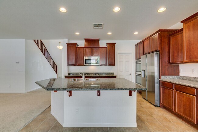 Building Photo - 12056 La Palmera Ave