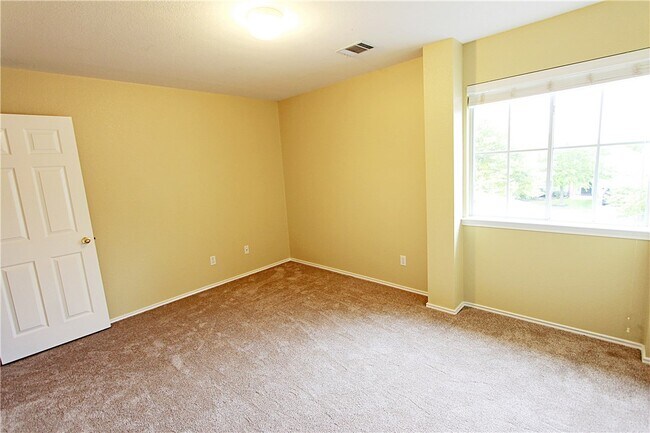 Building Photo - 14401 Mowsbury Dr
