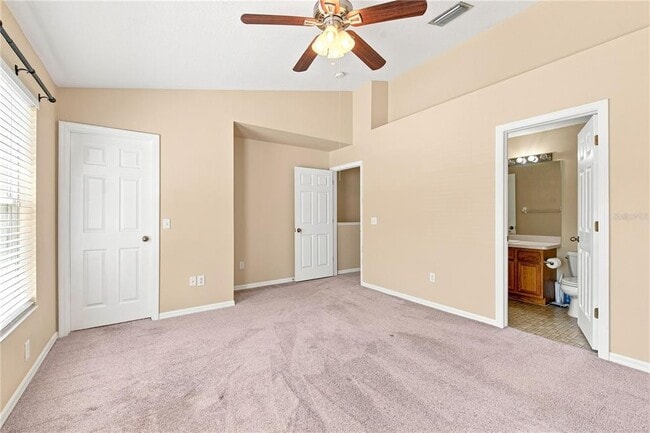 Building Photo - 13710 Forest Lake Dr