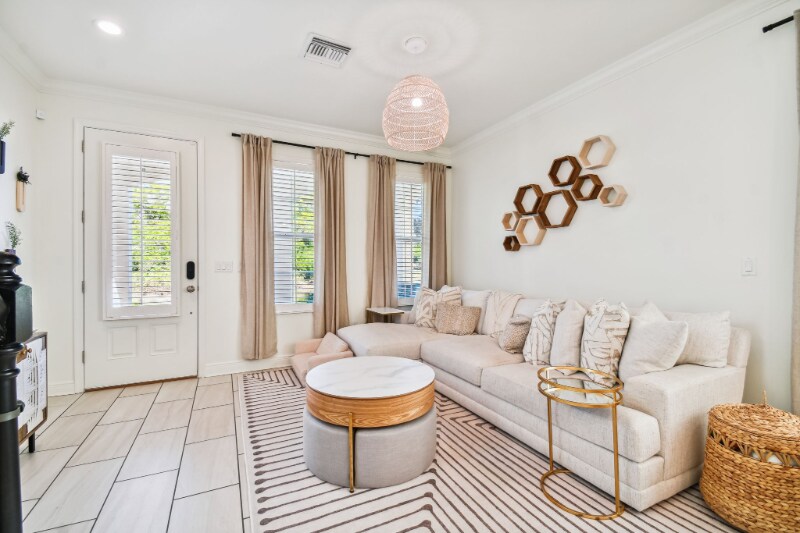 Building Photo - 105 Cutlass Way