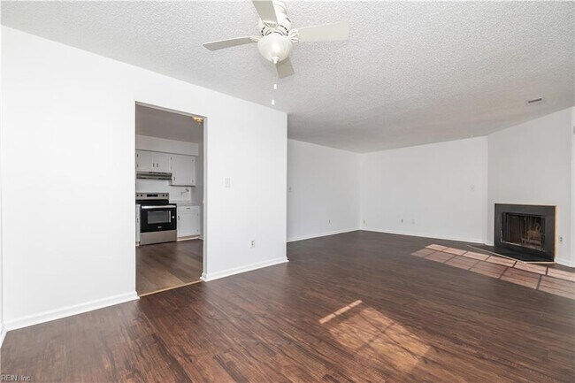 Building Photo - 908 Vincent Ct