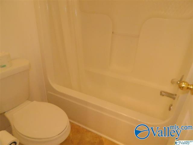 Building Photo - 176 Water Oak Dr