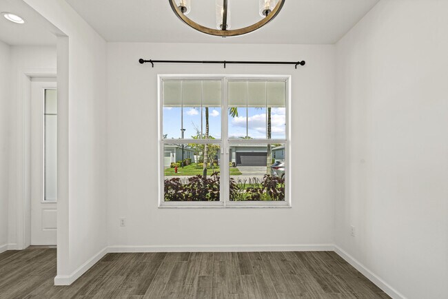 Building Photo - 11340 SW Lyra Dr.