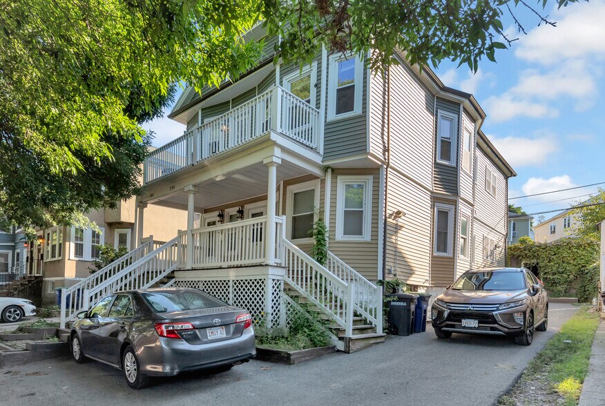 Building Photo - 301 Alewife Brook Pky