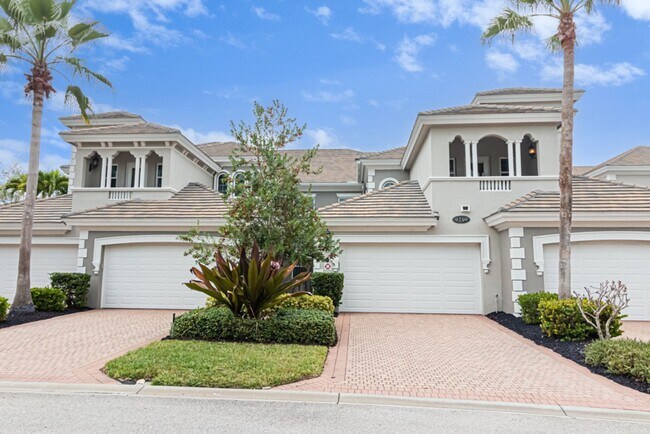 Building Photo - Seasonal Fully Furnished Luxury Home in Fiddler's Creek - AVAIL NOW