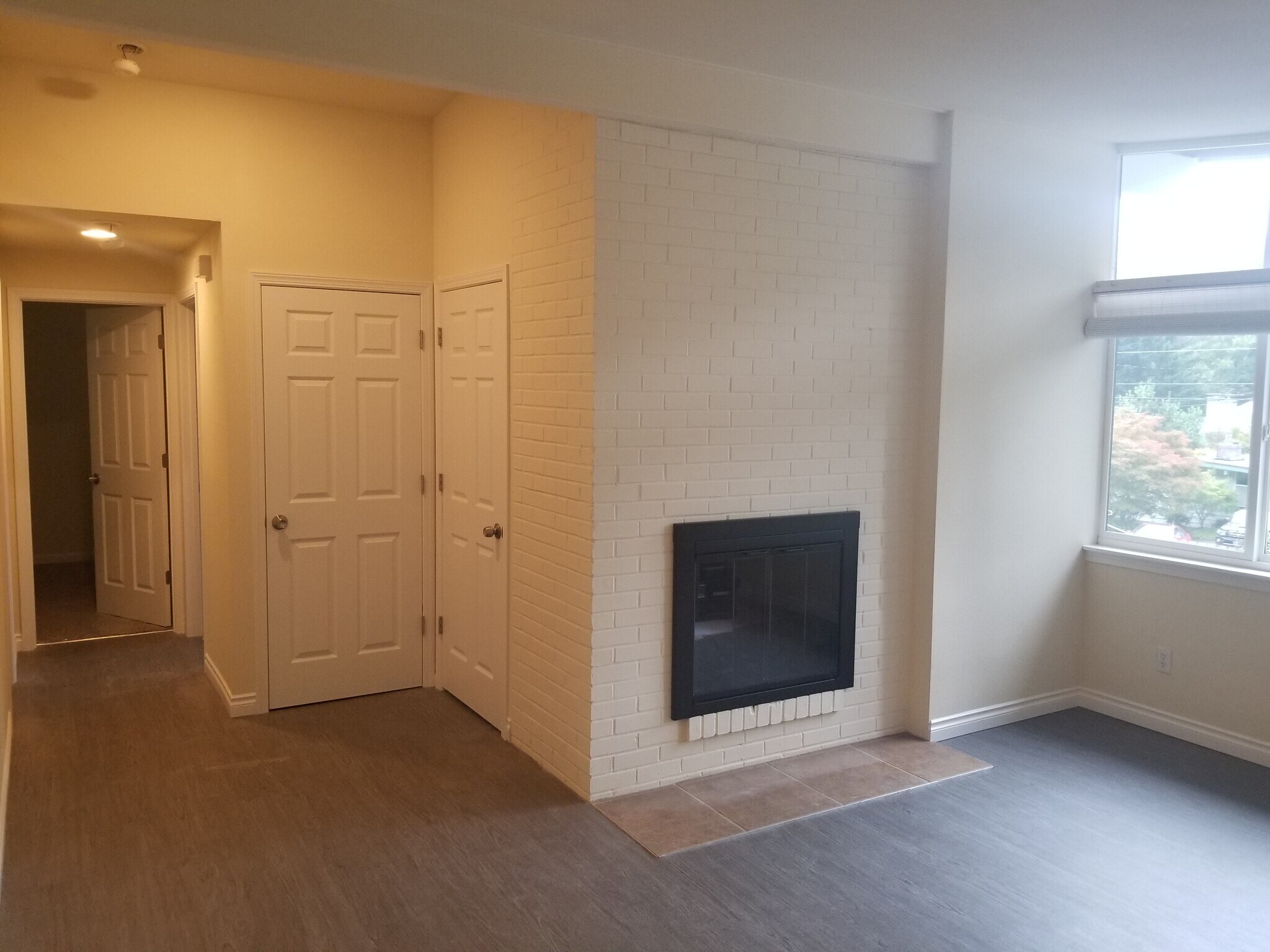 Living, hallway. - 14244 SE Allen Rd