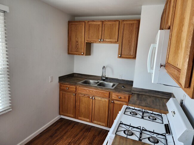 Building Photo - 4723 Polk Ave