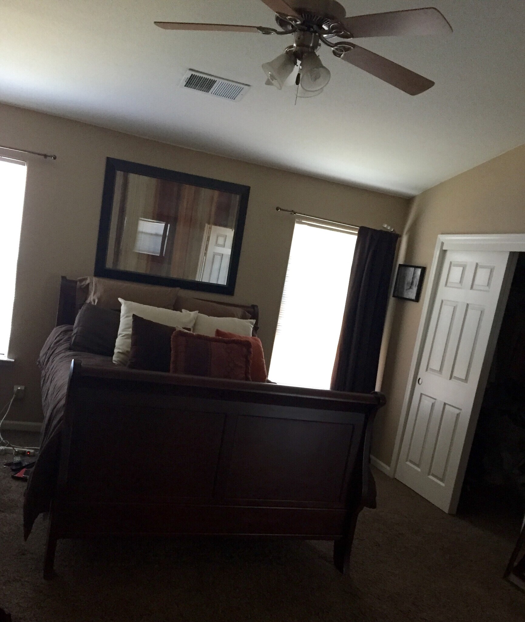 Master bedroom - 5462 W Holland Ave