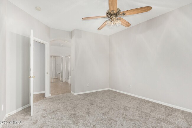 Building Photo - 14621 W Catalina Dr